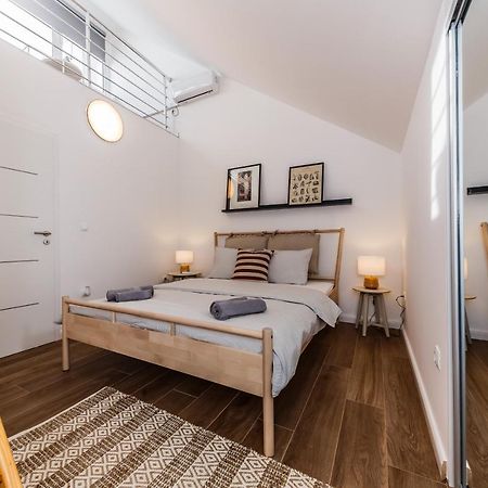 Apartment Maestral Сутиван Екстериор снимка