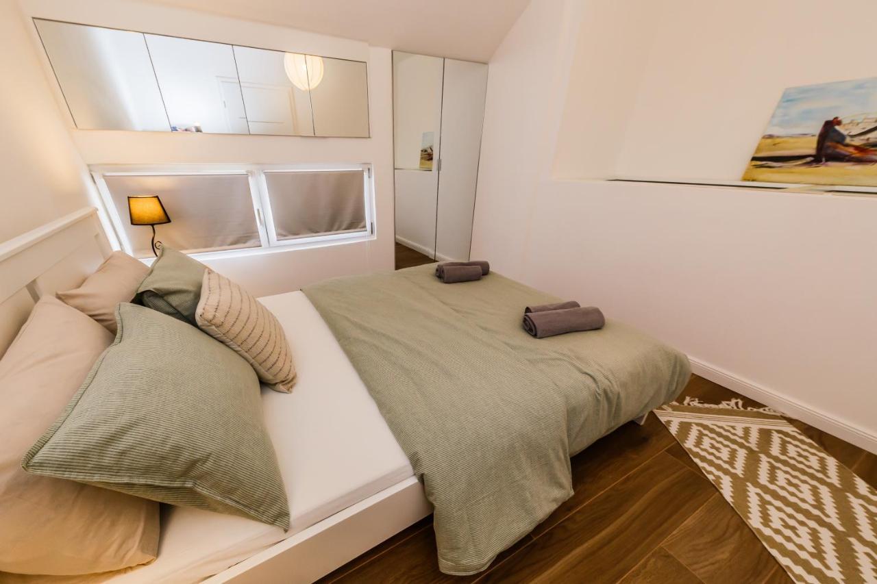 Apartment Maestral Сутиван Екстериор снимка