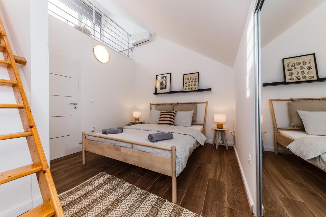 Apartment Maestral Сутиван Екстериор снимка