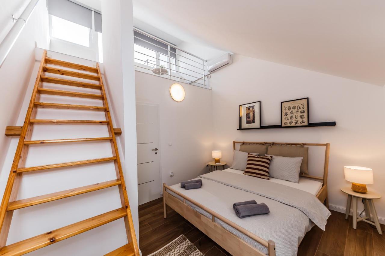 Apartment Maestral Сутиван Екстериор снимка