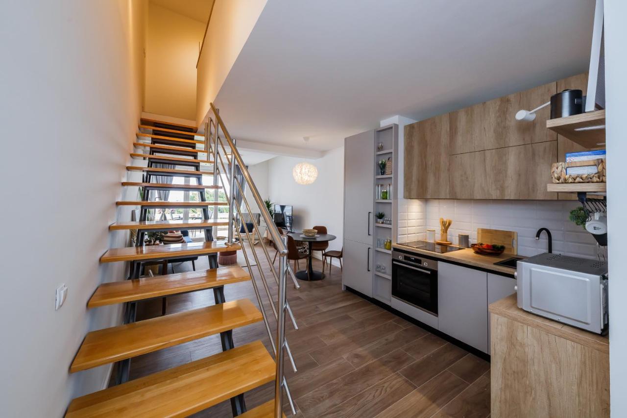 Apartment Maestral Сутиван Екстериор снимка